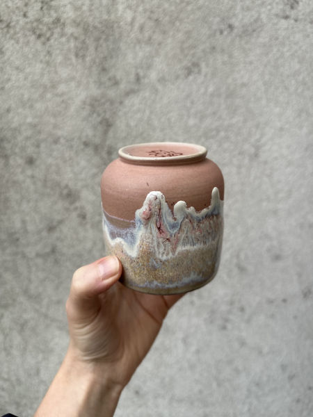 Czarka ceramiczna różowa/370 ml /koło garncarskie